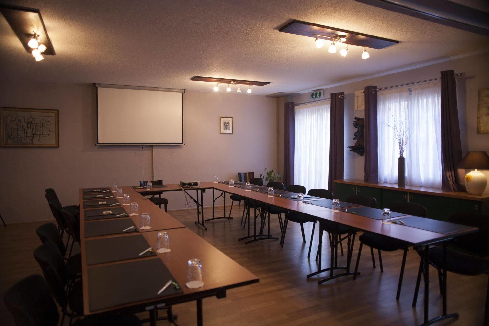 Cottage Logis Hotel - Restaurant Düdelingen Kültér fotó